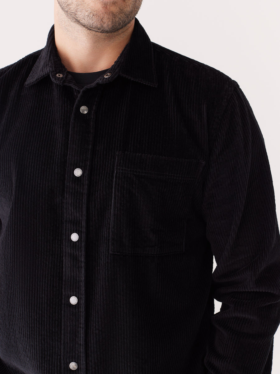 The Slim Fit Essential T-Shirt in Black