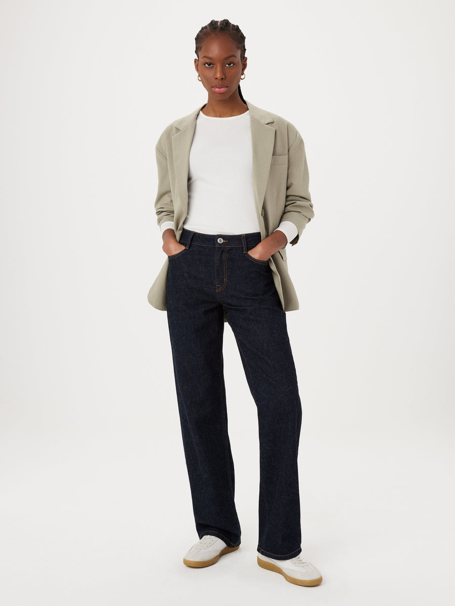 How To Wear Inside-Out Jeans And Make It Yours - Jadore-Fashion