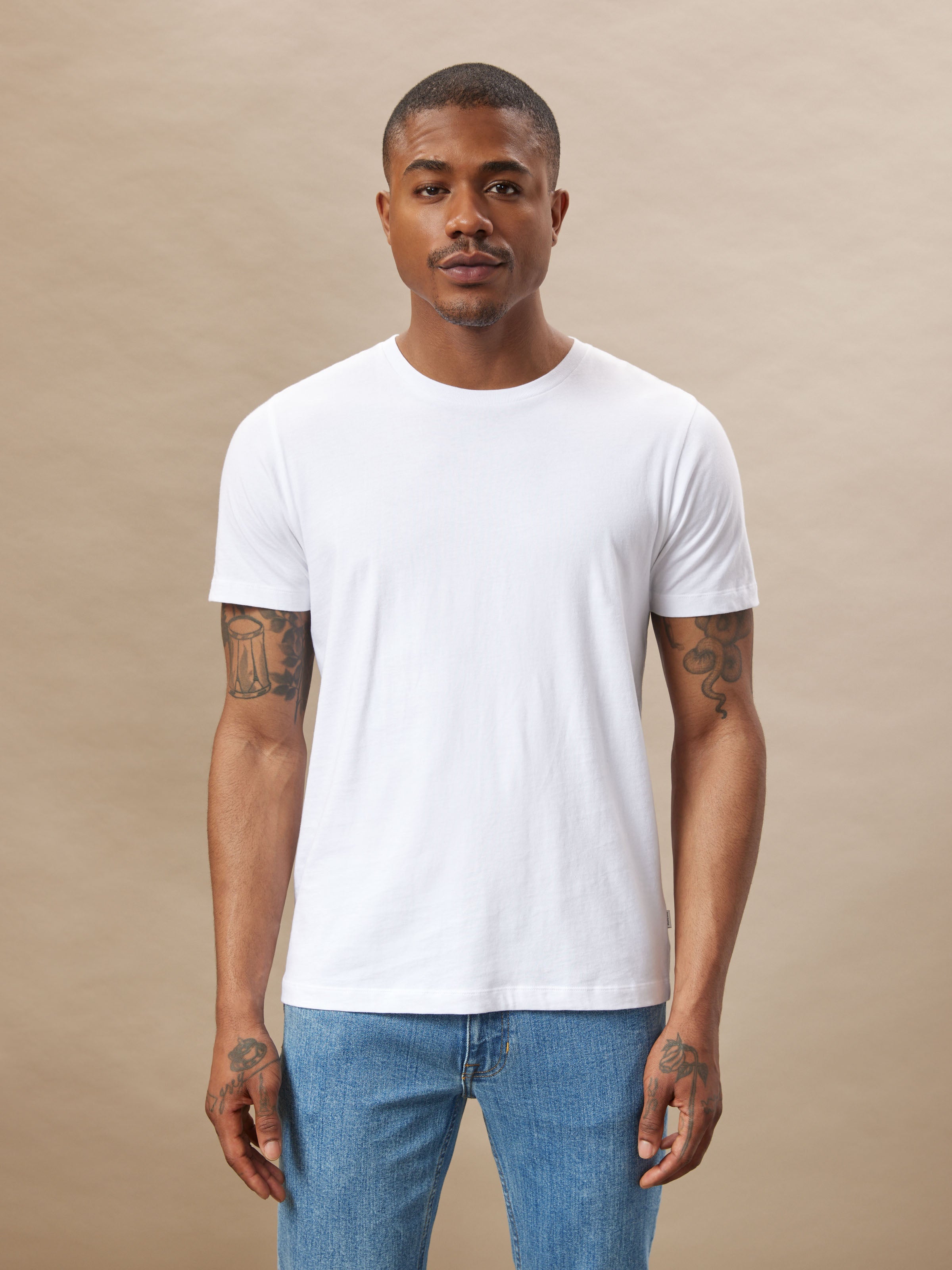 The Slim Fit Essential T-Shirt in Bright White – Frank And Oak USA